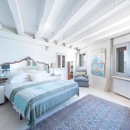 Apartment Ca' Laguna, Stunning Views On Bacino Di San Marco. *